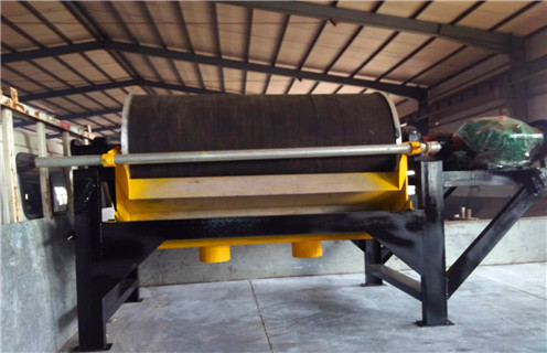 干式磁选机,矿山干式磁选机_跑矿原因_锰矿矿山干式磁选机一般是多少_生产厂家 干式磁选机,矿山干式磁选机_跑矿原因_锰矿矿山干式磁选机一般是多少_生产厂家