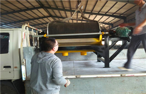 小型磁选机,小型浆料磁选机的使用提高工作效率_辊式小型浆料磁选机的使用提高工作效率_磁块如何排列 小型磁选机,小型浆料磁选机的使用提高工作效率_辊式小型浆料磁选机的使用提高工作效率_磁块如何排列